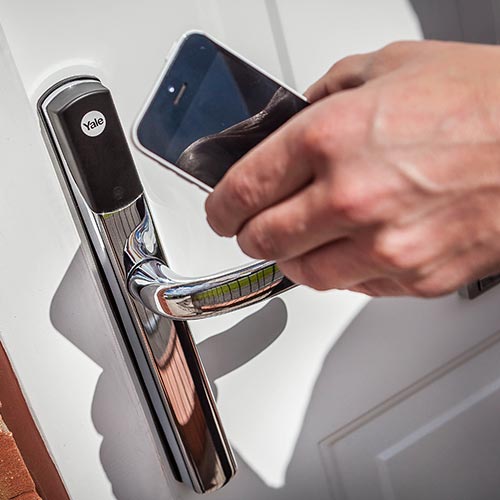 Yale Conexis L1 Smart Lock