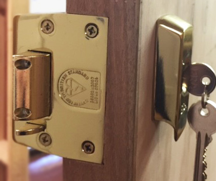 Night Latch With British Standard Kite Mark